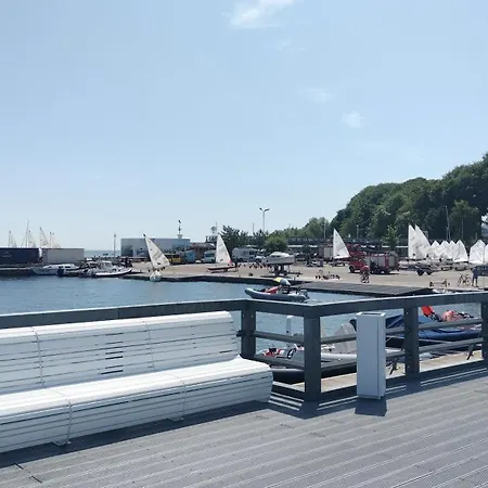 Great Polonia & Molo Feriested Puck