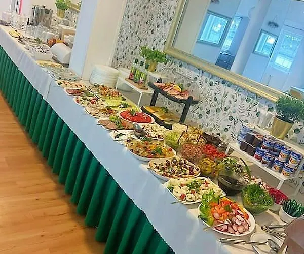 Great Polonia & Molo Puck